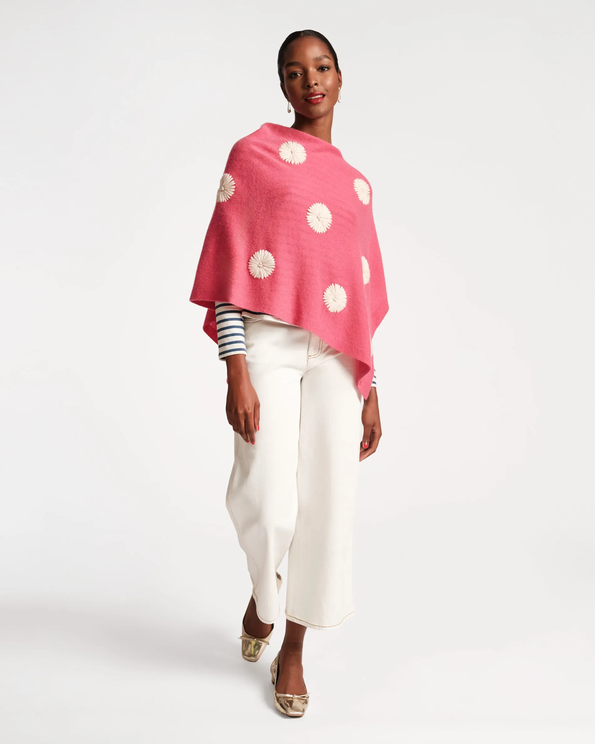 Le Petit Poncho Embroidered Flowers Pink Oyster